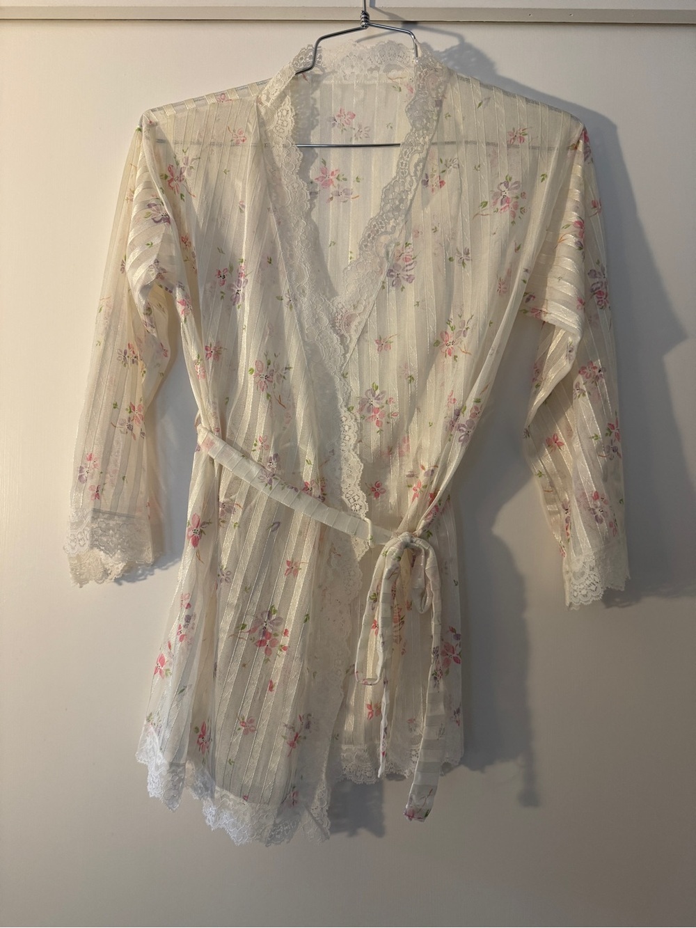 Vintage Floral Bed Jacket Sheer Lace Trim Boudoir Wrap Ivory Small